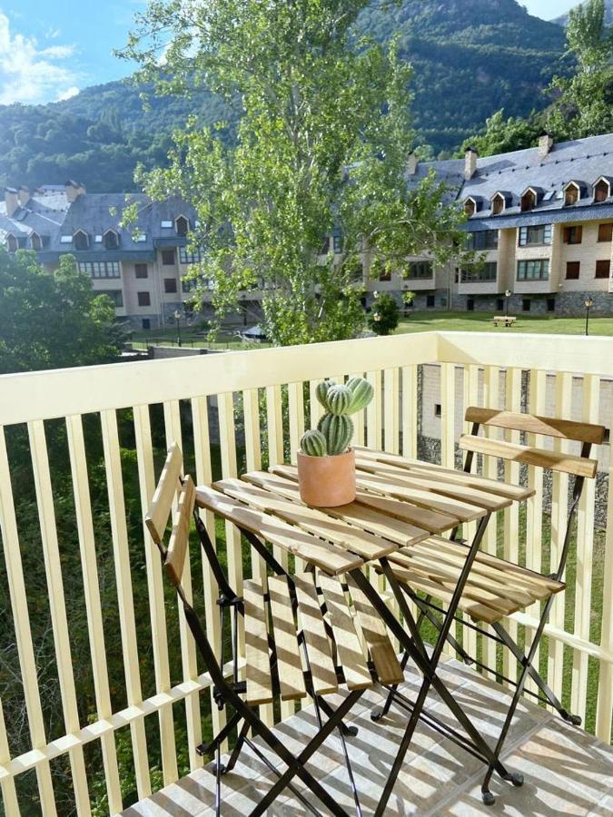 Vistas A Pie De Pistas Y Wifi Apartment Panticosa Ngoại thất bức ảnh