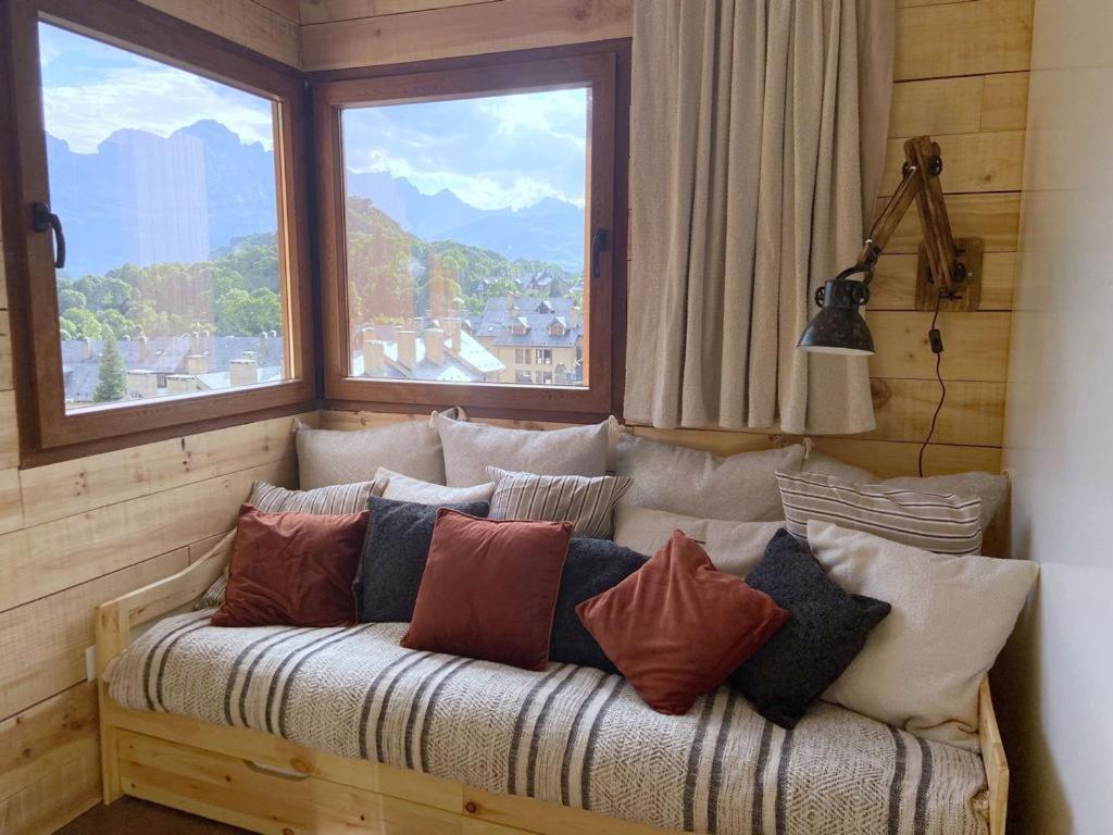 Vistas A Pie De Pistas Y Wifi Apartment Panticosa Ngoại thất bức ảnh